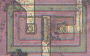 Copy Chip PIC16F870 Program and data out from microcontroller PIC16F870 flash memory and eeprom memory, reset the status of MCU PIC16F870 from locked to unlocked one after disable its security fuse bit by MCU crack technique