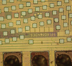 Recover IC STM32F107RCT6 code from MCU STM32F107RCT6 program memory, use MCU cracking technique to remove the security fuse by focus ion beam