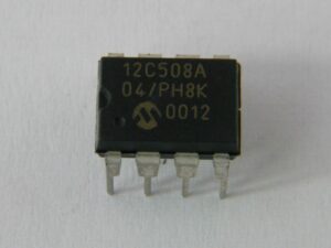 A beágyazott rendszerekben széles körben használt PIC12C508A mikrokontroller védett Flash memóriával rendelkezik a firmware védelme és az illetéktelen hozzáférés megakadályozása érdekében. Sok esetben azonban – például a rendszer-helyreállítás, a visszafejtés vagy a szoftverhibakeresés során – a zárolt adatokhoz való hozzáférés elengedhetetlen. A [Your Company Name] cégnél a PIC12C508A Flash IC feltörésére specializálódtunk a firmware kinyerése, dekódolása és klónozása érdekében, ezzel biztosítva, hogy ügyfeleink visszaszerezhessék az irányítást beágyazott rendszereik felett.