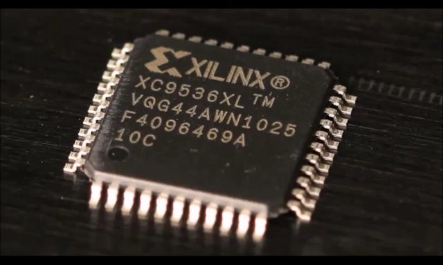 Extract Chip PIC12LF510 code from embedded flash memory,  the firmware conside inside locked mcu pic12lf510 will be readout after crack microcontroller