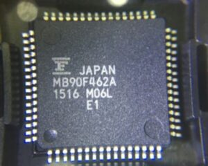 Az INFINEON MB90F342APFV-G zárolt MCU flash beágyazott firmware-ének helyreállításához fel kell törnie a FUJITSU-t MB90F342ES mikrokontrollerrel biztosított IC flash memóriát, majd bináris kódot vagy heximalis adatokat kell kinyernie az új mikroprocesszorba MB90F342APFV